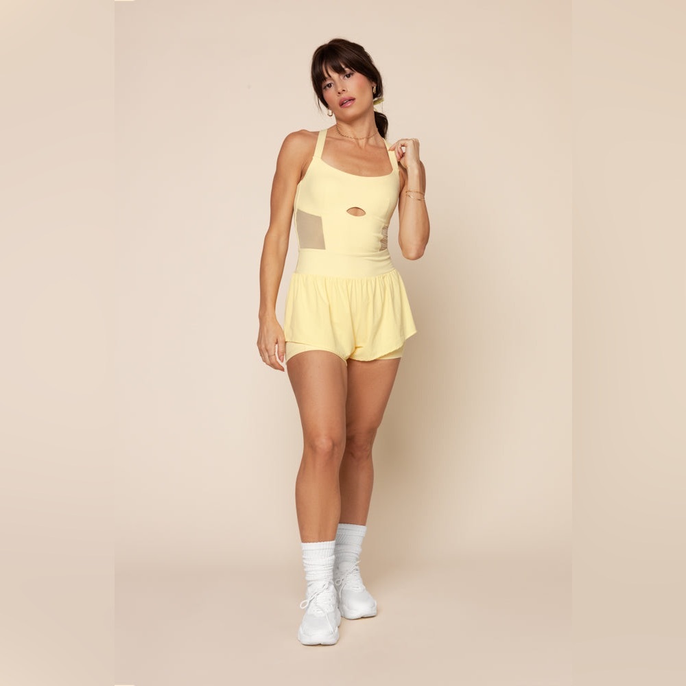 Supershort™ Runsie - Buttercream Size: M